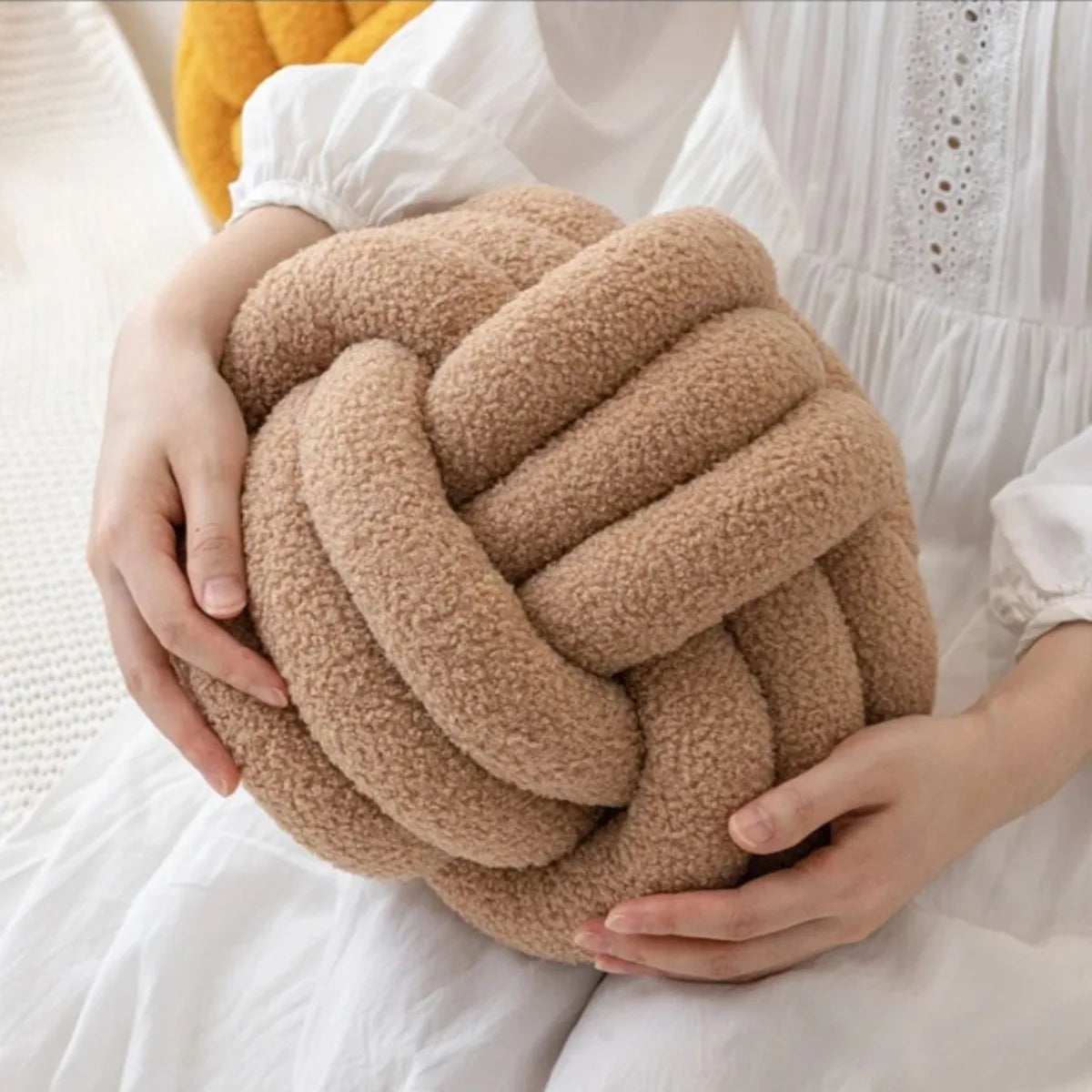 Aesthetic Knot Globe Plush Cushion Nordic Ball Stuffed Pillow Sofa Decorative Throw Pillow Soft Sleeping Back Cushion Decor