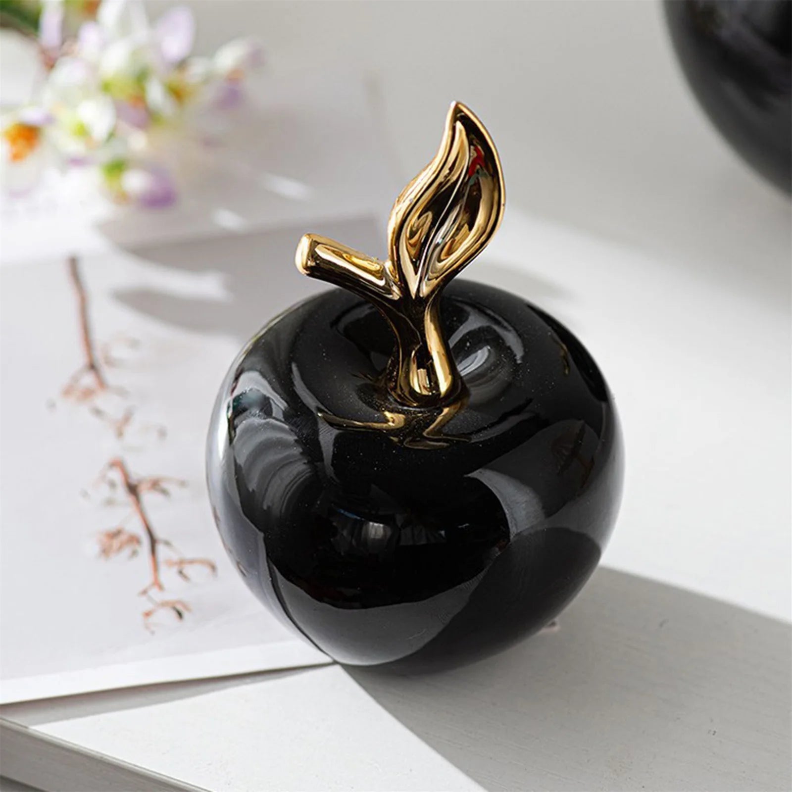 Apple Decorations Realistic Decorative Resin Fruit Figurines for Desktop Home Decor Present