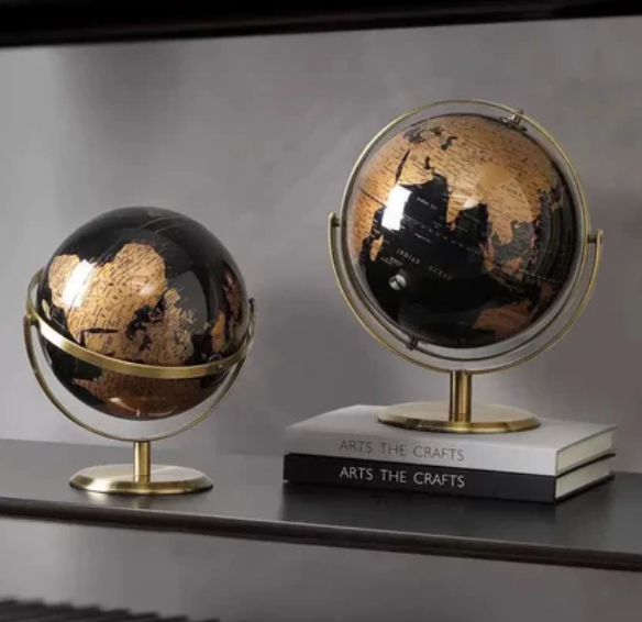 The Luxe Globe