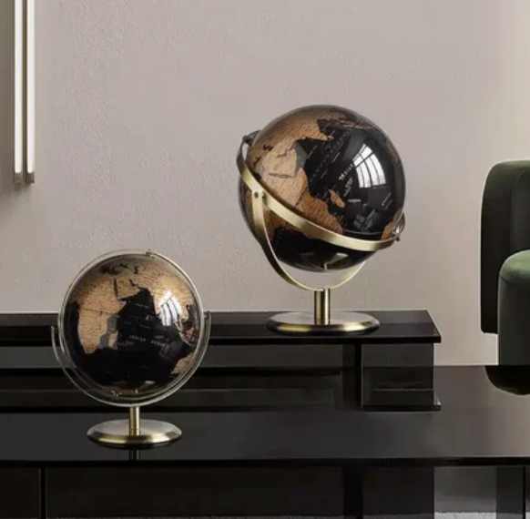 The Luxe Globe