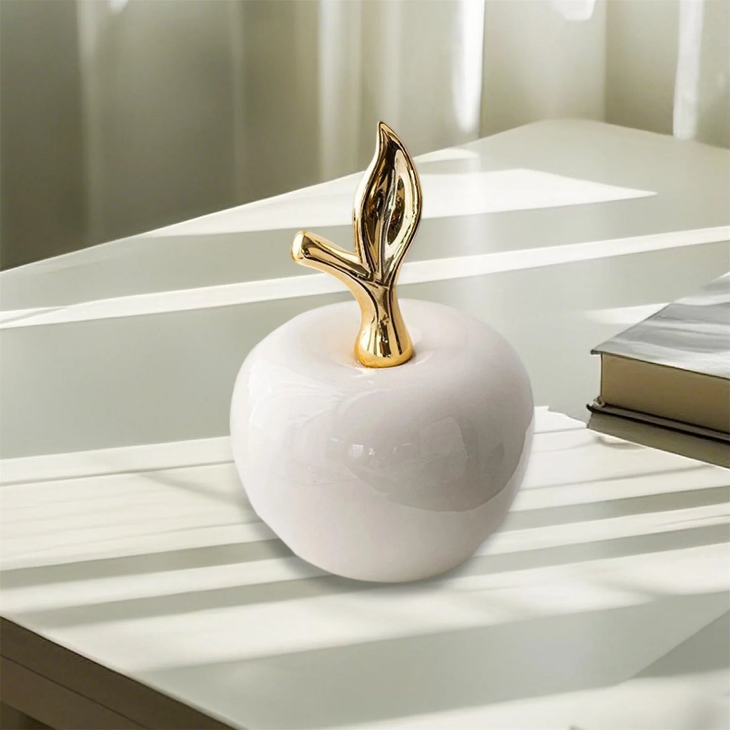 Apple Decorations Realistic Decorative Resin Fruit Figurines for Desktop Home Decor Present